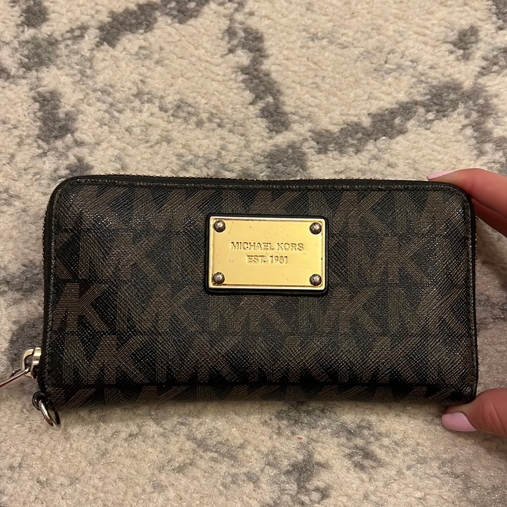 Michael Kors wallet